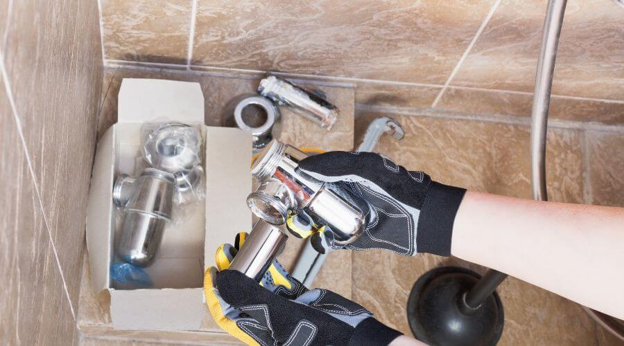Professional gutter cleaning in Snow Hill, MD